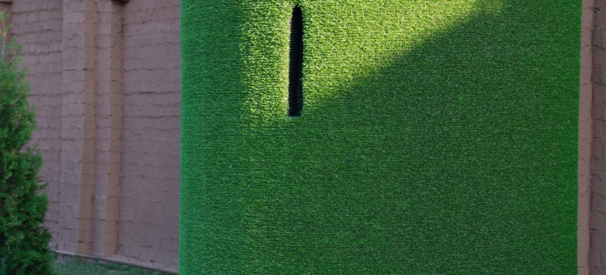كن تاجر حوائط العشب الأخضر